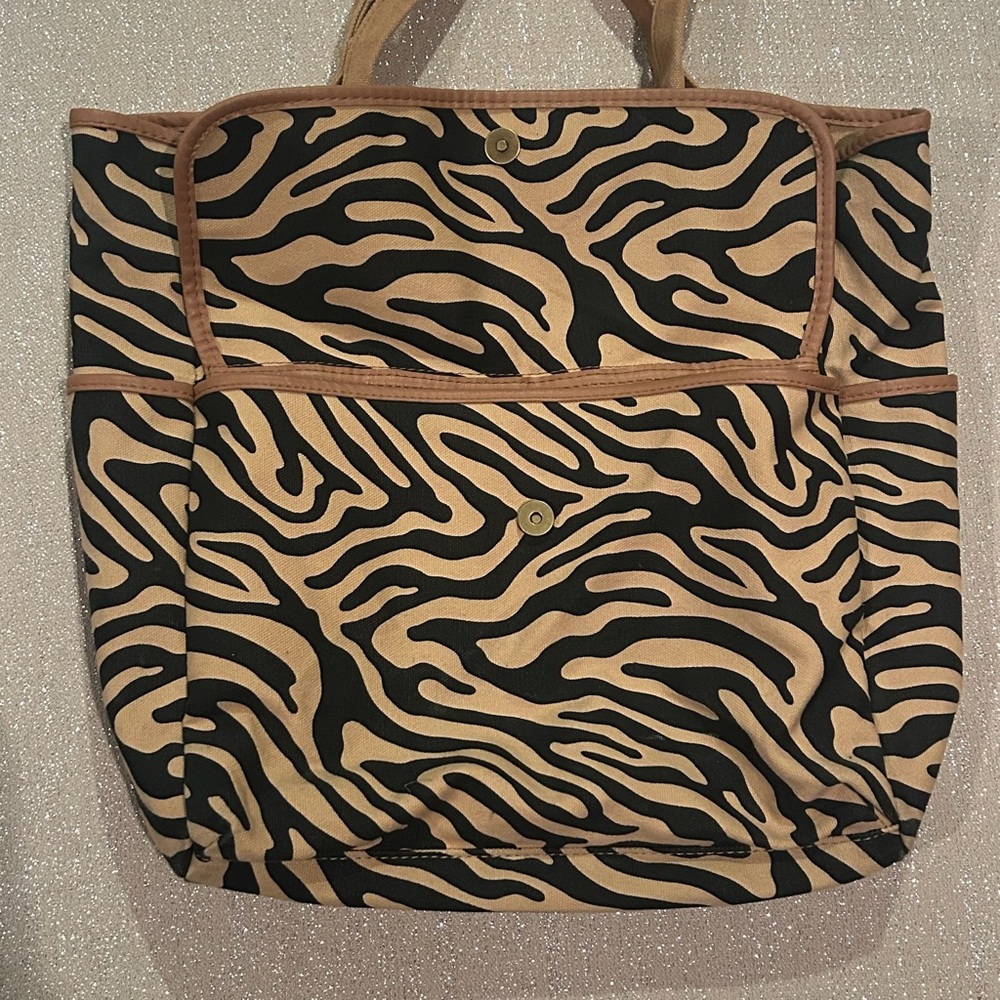 Large zebra print beach tote - Picture 4 of 9